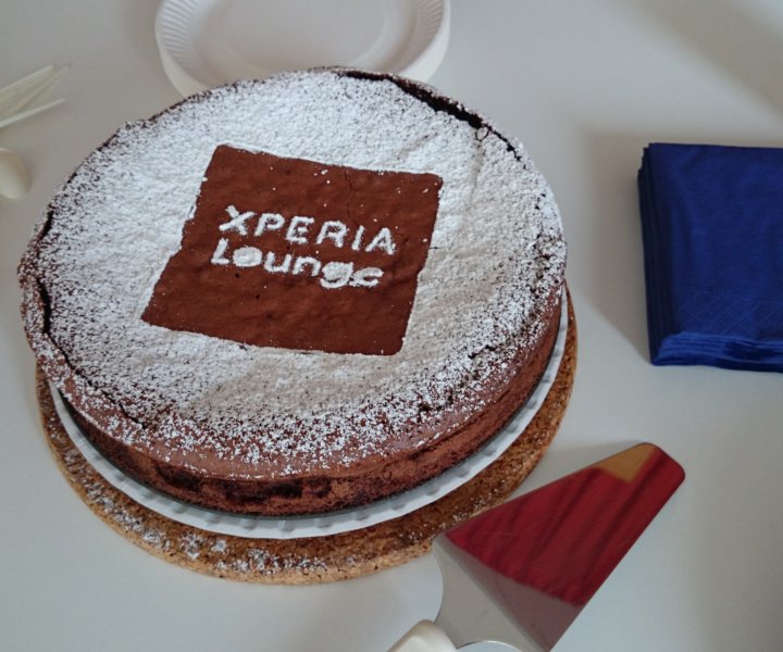 Sony Xperia Lounge cake